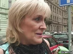 - Big Phoenix Marie si fa scopare il culo! Diecimila foto porno di belle donne duecentonovanta